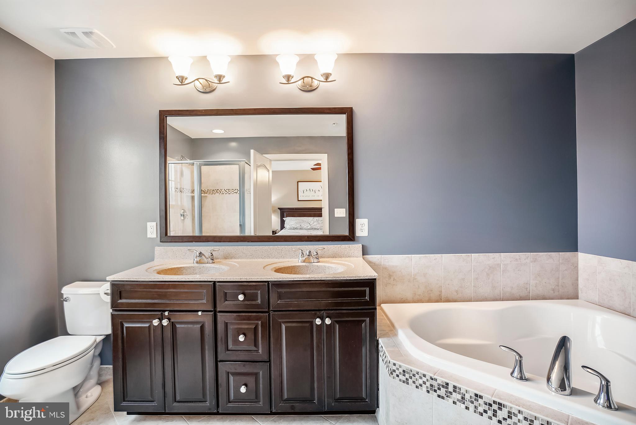 7659 Elmcrest Road Hanover, MD 21076 - Photo 5 of 34 Master Bath