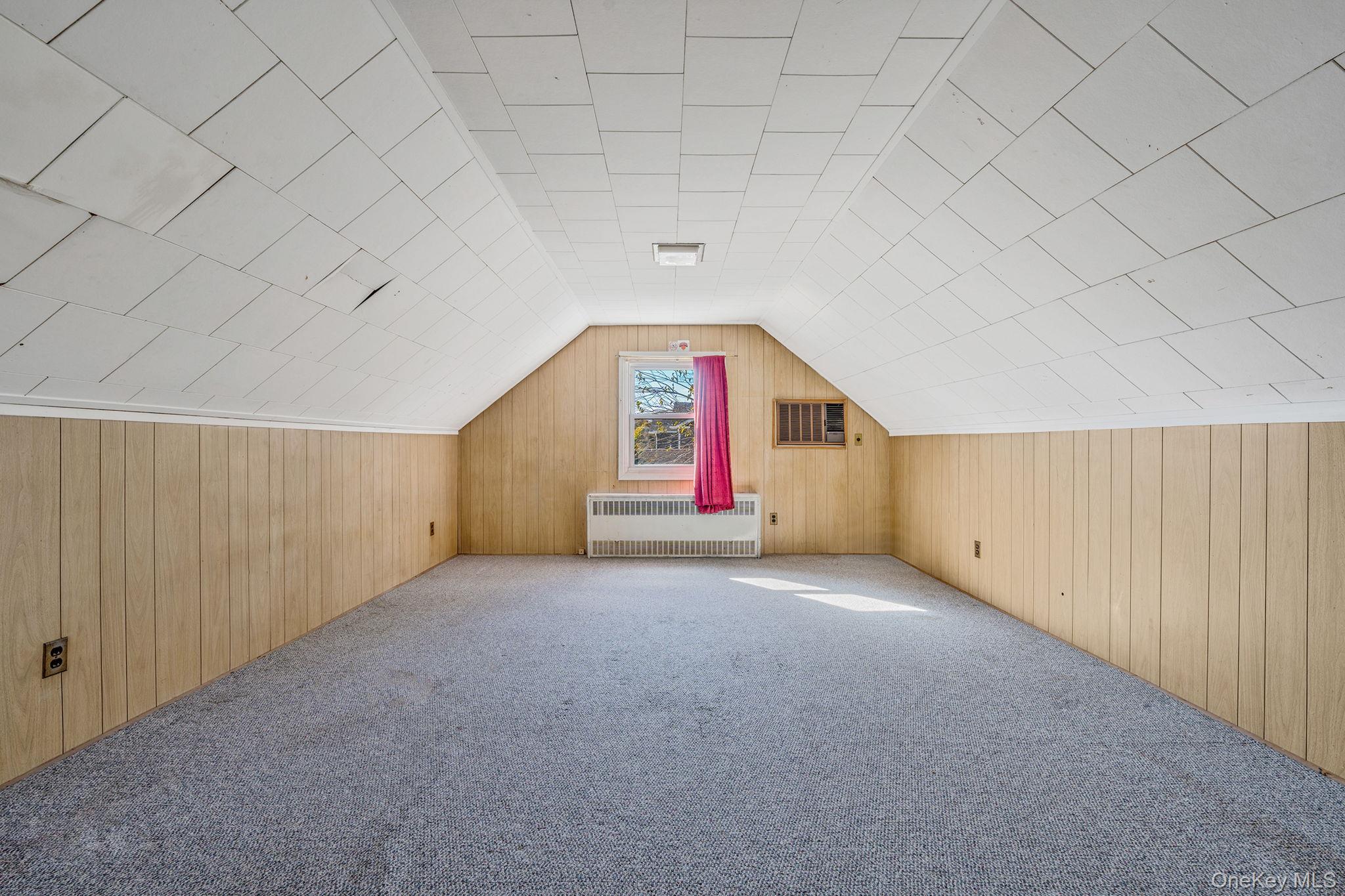 2001 North Jerusalem Road East Meadow, NY 11554 - Photo 18 of 31 an empty room with windows