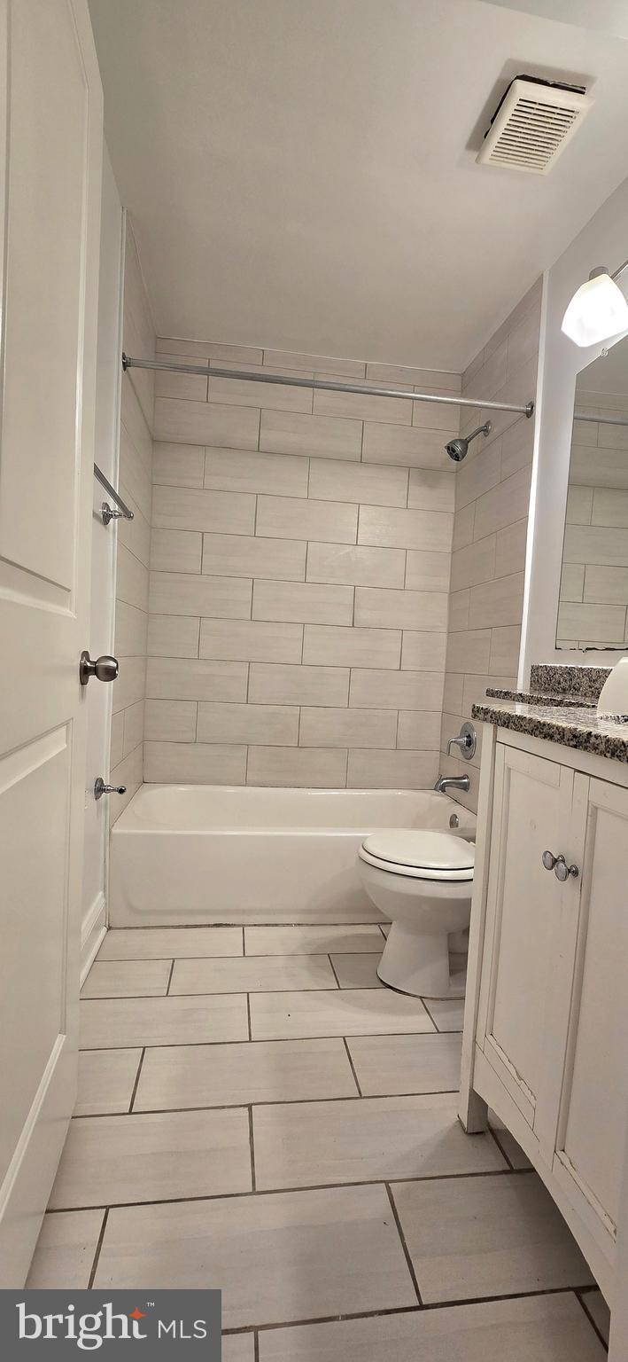 1316 Spring Road Northwest, Unit 103 Washington, DC 20010 - Photo 3 of 9