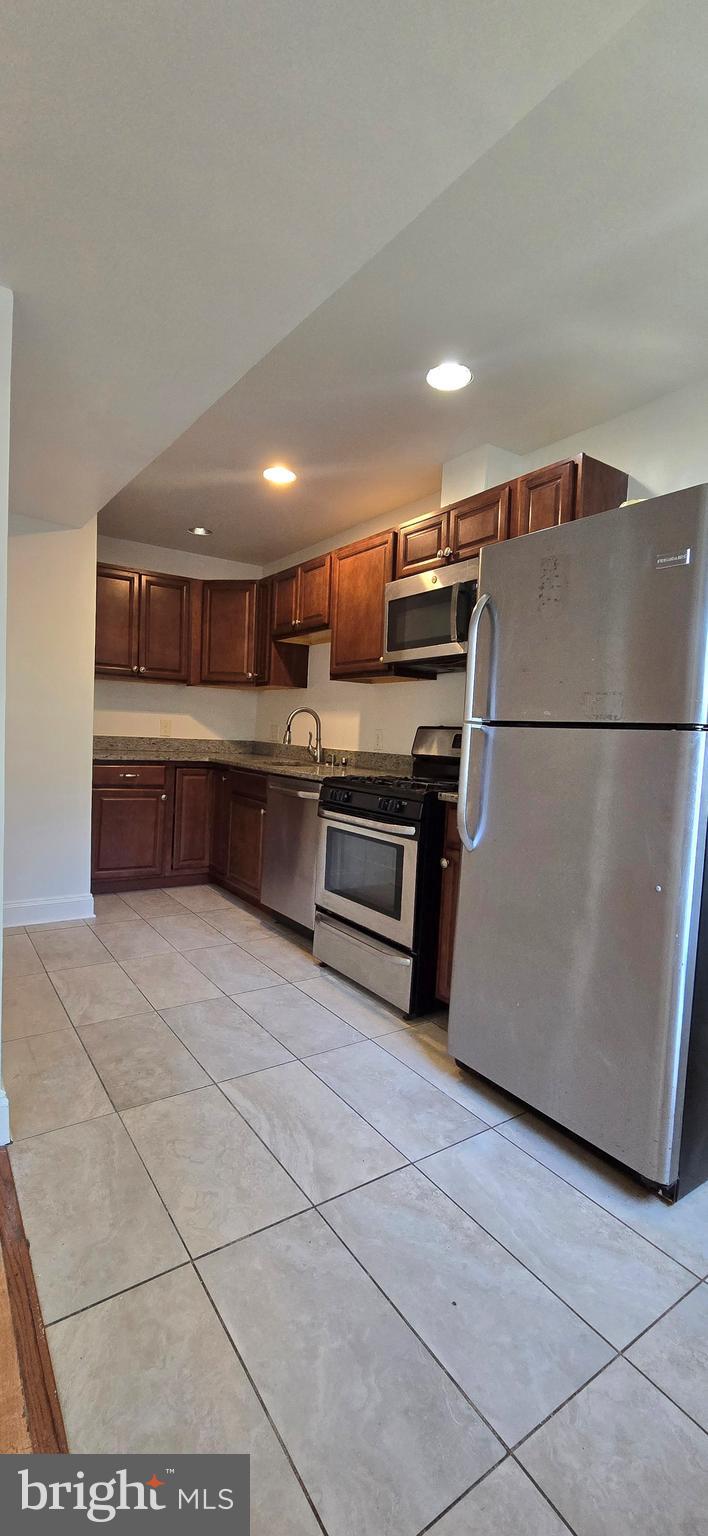 1316 Spring Road Northwest, Unit 103 Washington, DC 20010 - Photo 6 of 9