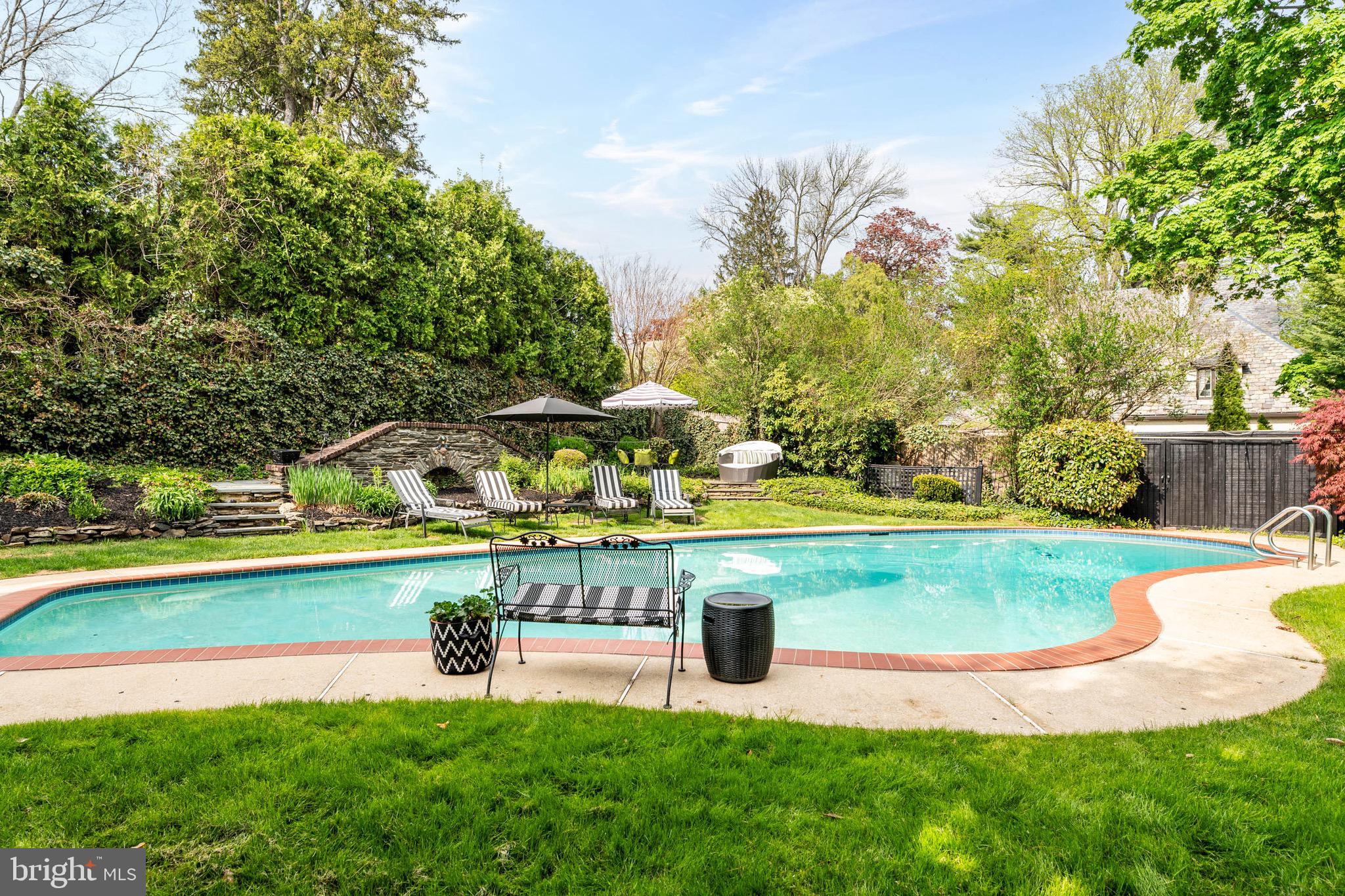 1425 County Line Road Bryn Mawr, PA 19010 - Photo 4 of 42 Gardens & Pool