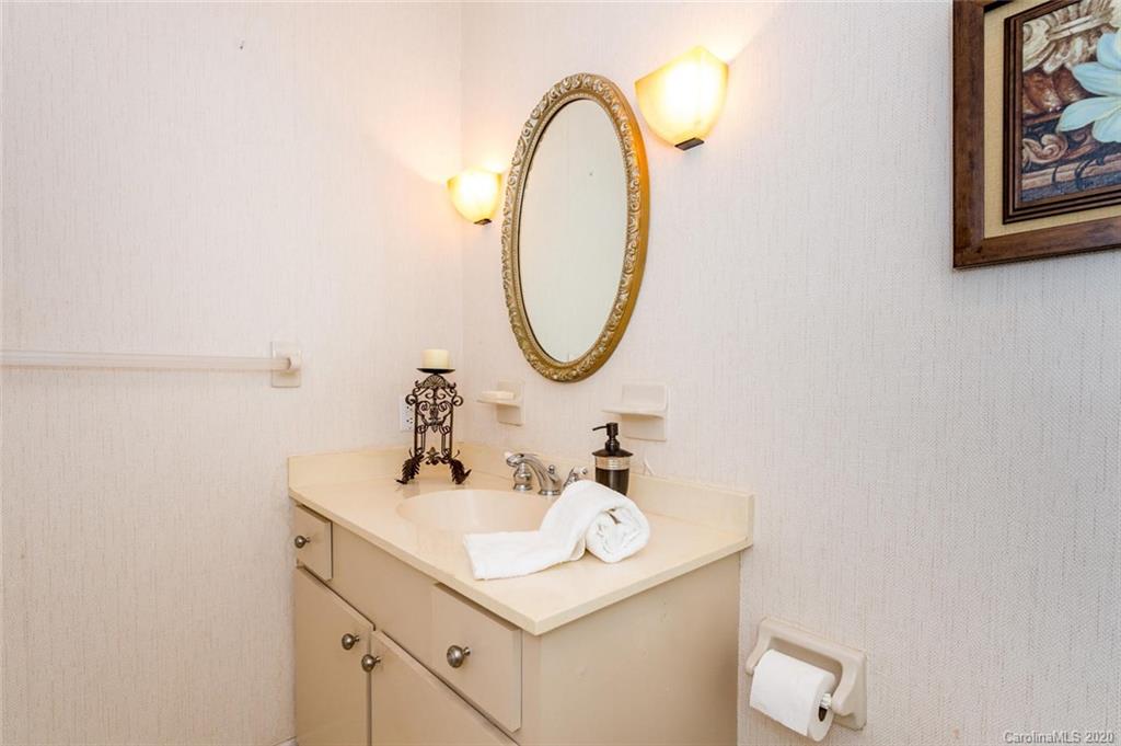 76 Forest Road Asheville, NC 28803 - Photo 29 of 35 Gallery Image 29