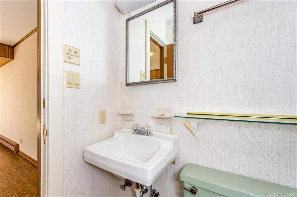 76 Forest Road Asheville, NC 28803 - Photo 30 of 35 Gallery Image 30