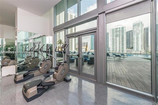 92 Southwest 3rd Street, Unit 2510 Miami, FL 33130 - Photo 25 of 31 Photo 25