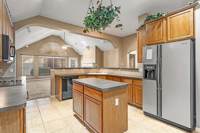 $2,400 | 5404 Fairfax Court, McKinney, TX 75072