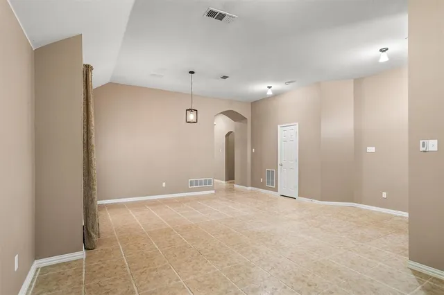 $2,400 | 5404 Fairfax Court, McKinney, TX 75072