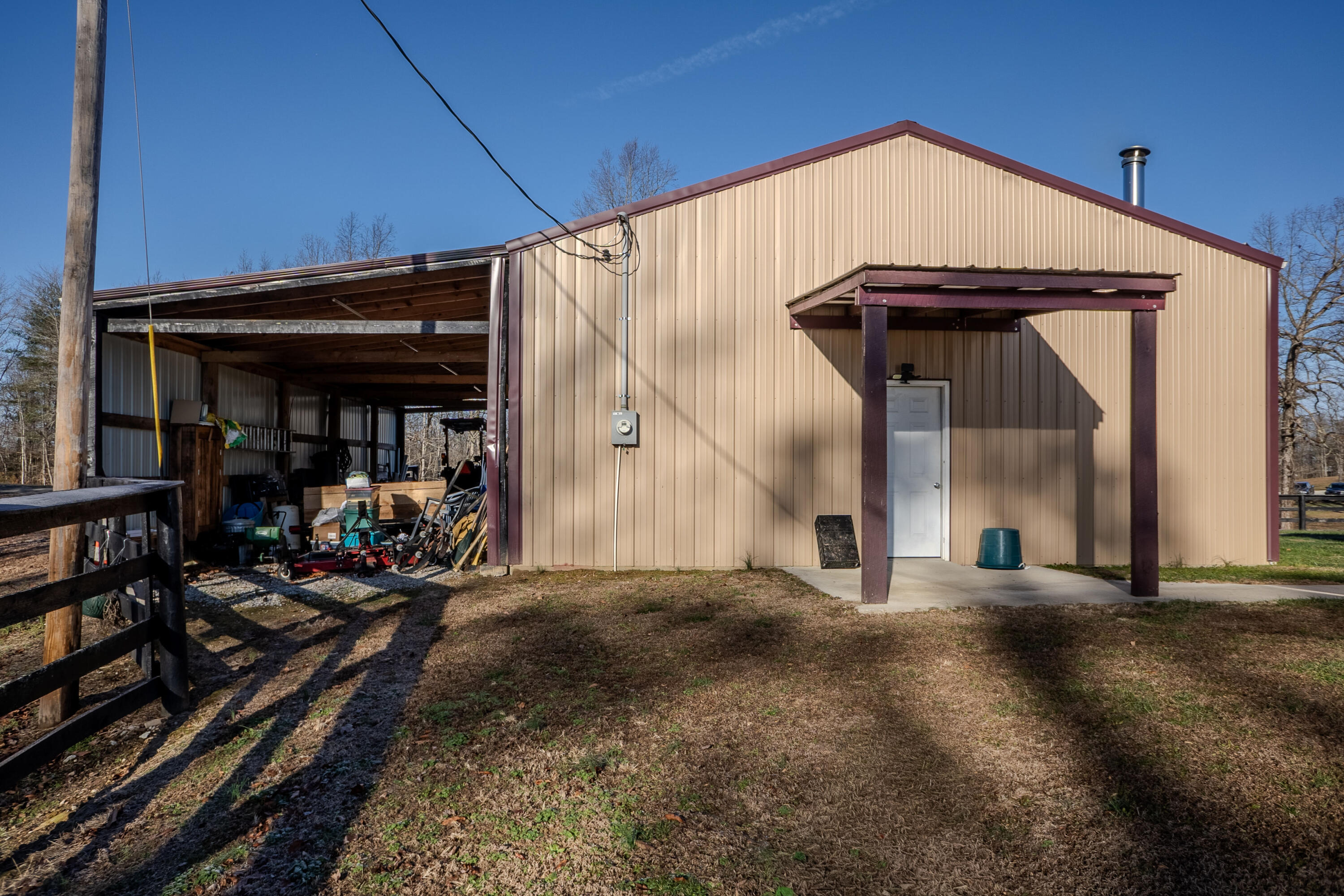 185 Treadway Road Beattyville, KY 41311 - Photo 7 of 51 185TreadwayRd-06