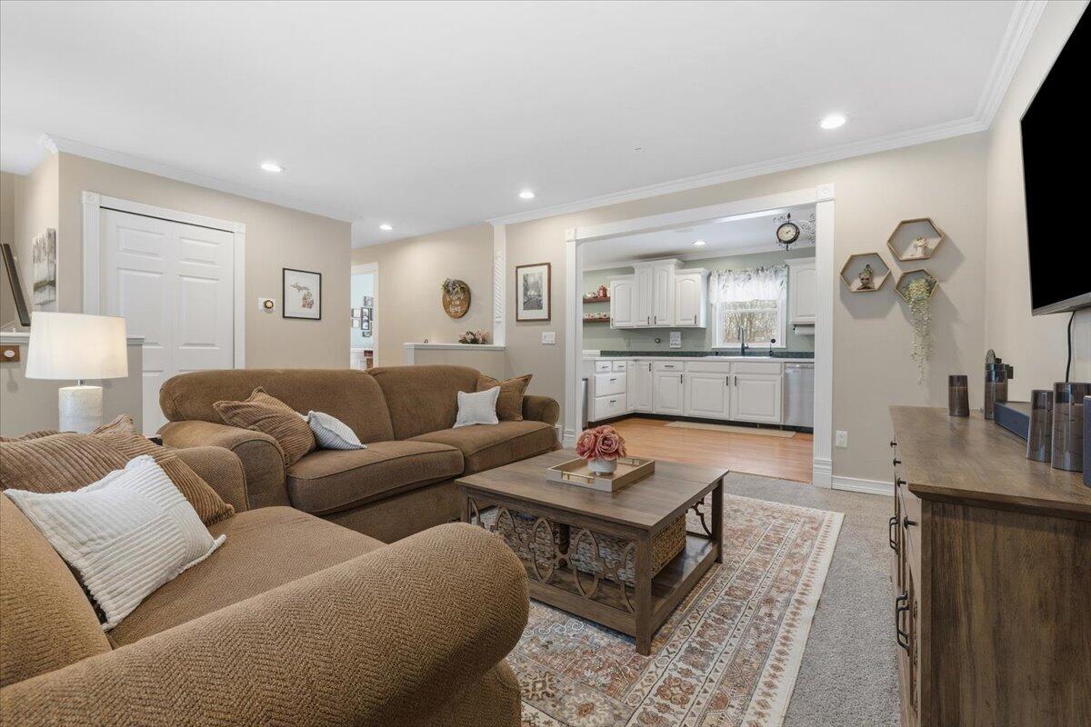 2772 Tim Avenue Brighton, MI 48114 - Photo 14 of 57 18-2772 Timm-18