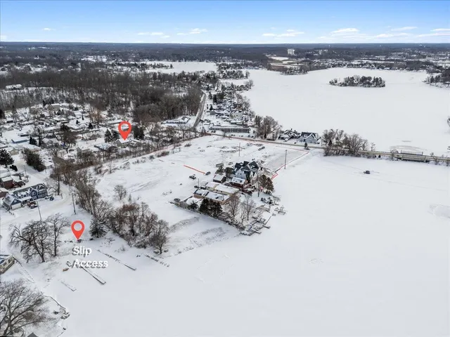 $395,000 | 2772 Tim Avenue, Brighton, MI 48114