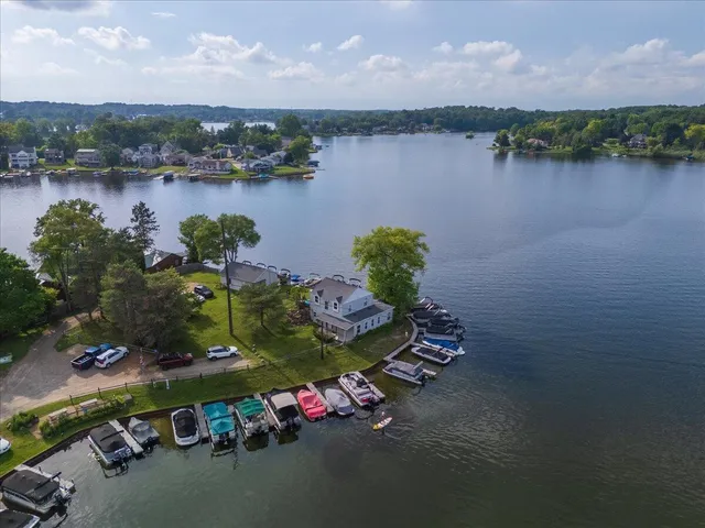 $395,000 | 2772 Tim Avenue, Brighton, MI 48114