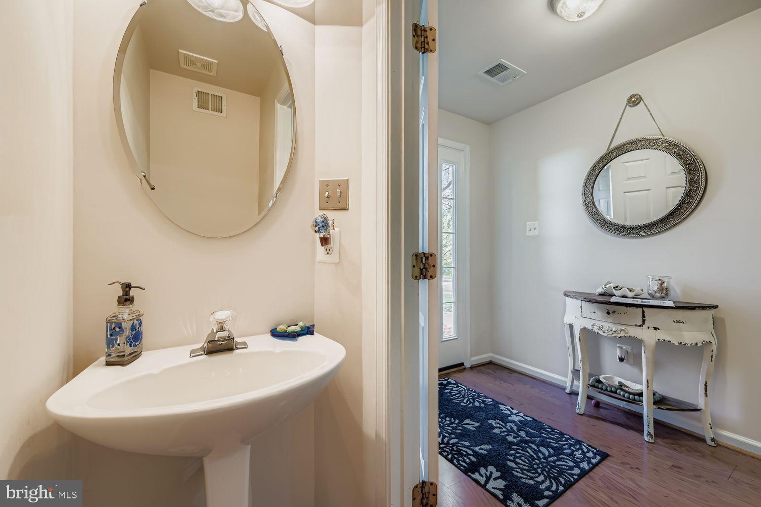 13304 Rising Sun Lane Germantown, MD 20874 - Photo 9 of 33 Gallery Image 9