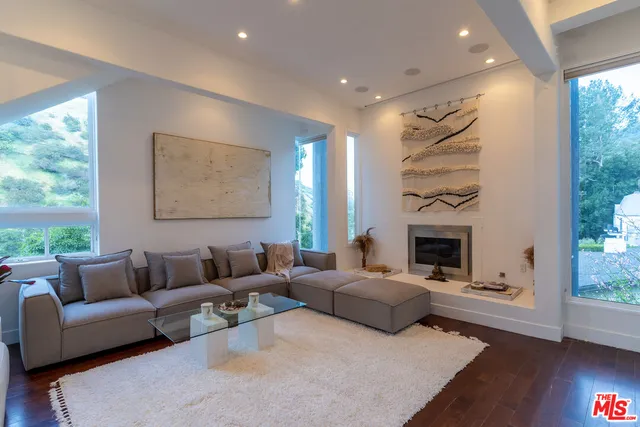 $15,400 | 1857 North Beverly Drive, Beverly Hills, CA 90210