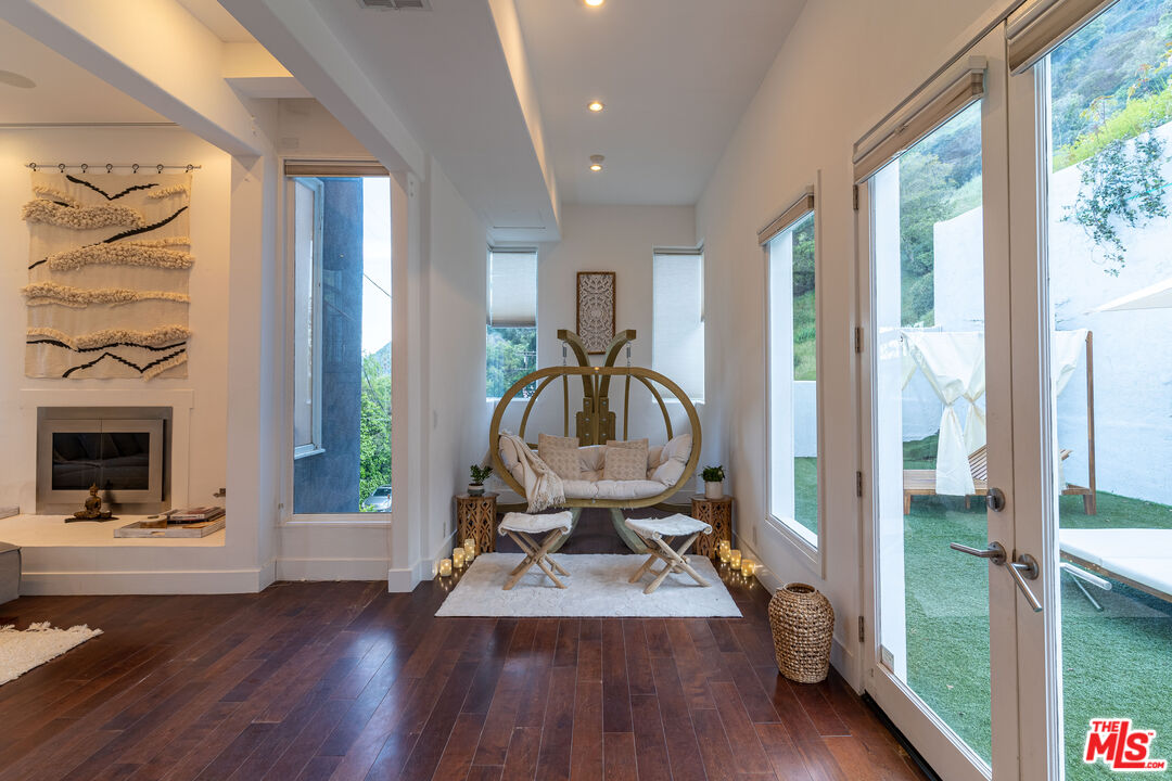 1857 North Beverly Drive Beverly Hills, CA 90210 - Photo 4 of 34