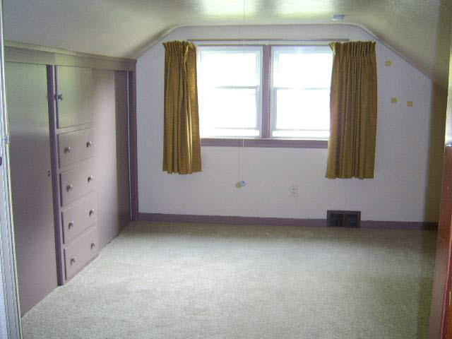 911 North Greene Road Goshen, IN 46526 - Photo 5 of 11 Gallery Image 5