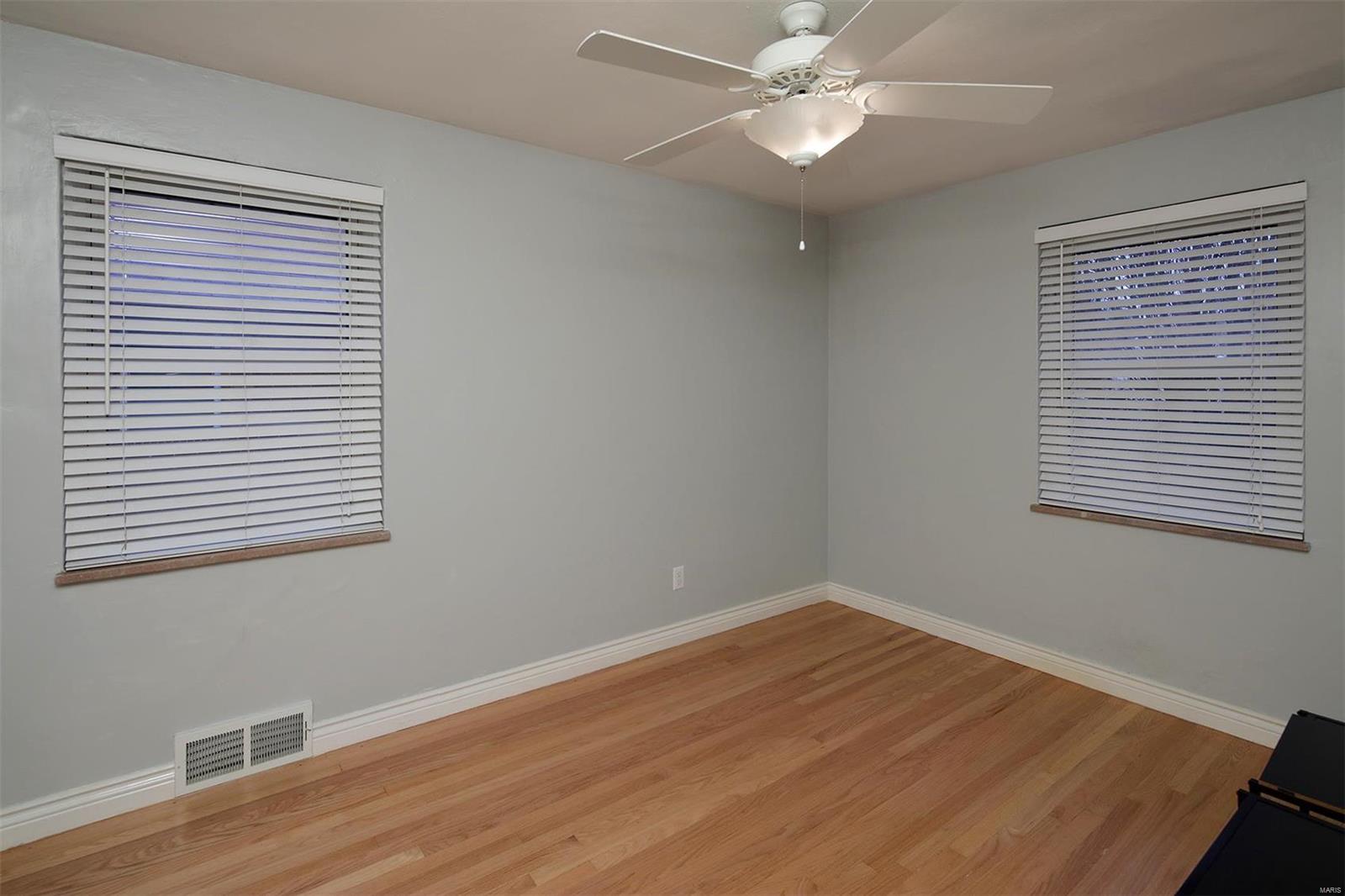 9248 Litzsinger Road St. Louis, MO 63144 - Photo 11 of 12 Gallery Image 11