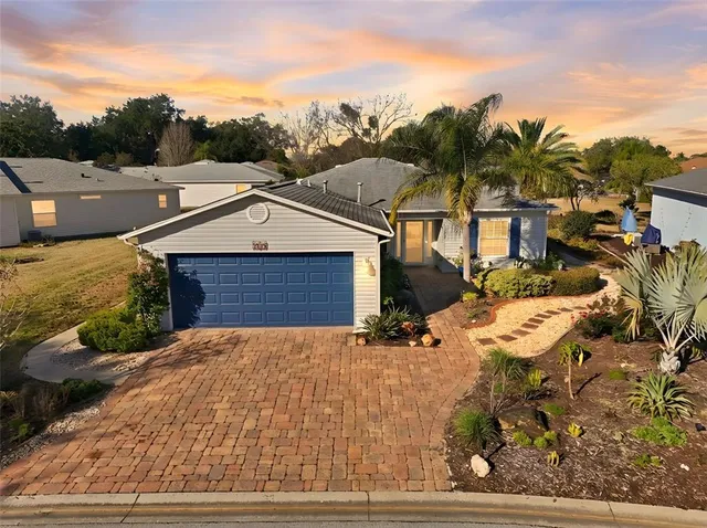 $344,900 | 1145 Meadowbend Drive, Leesburg, FL 34748