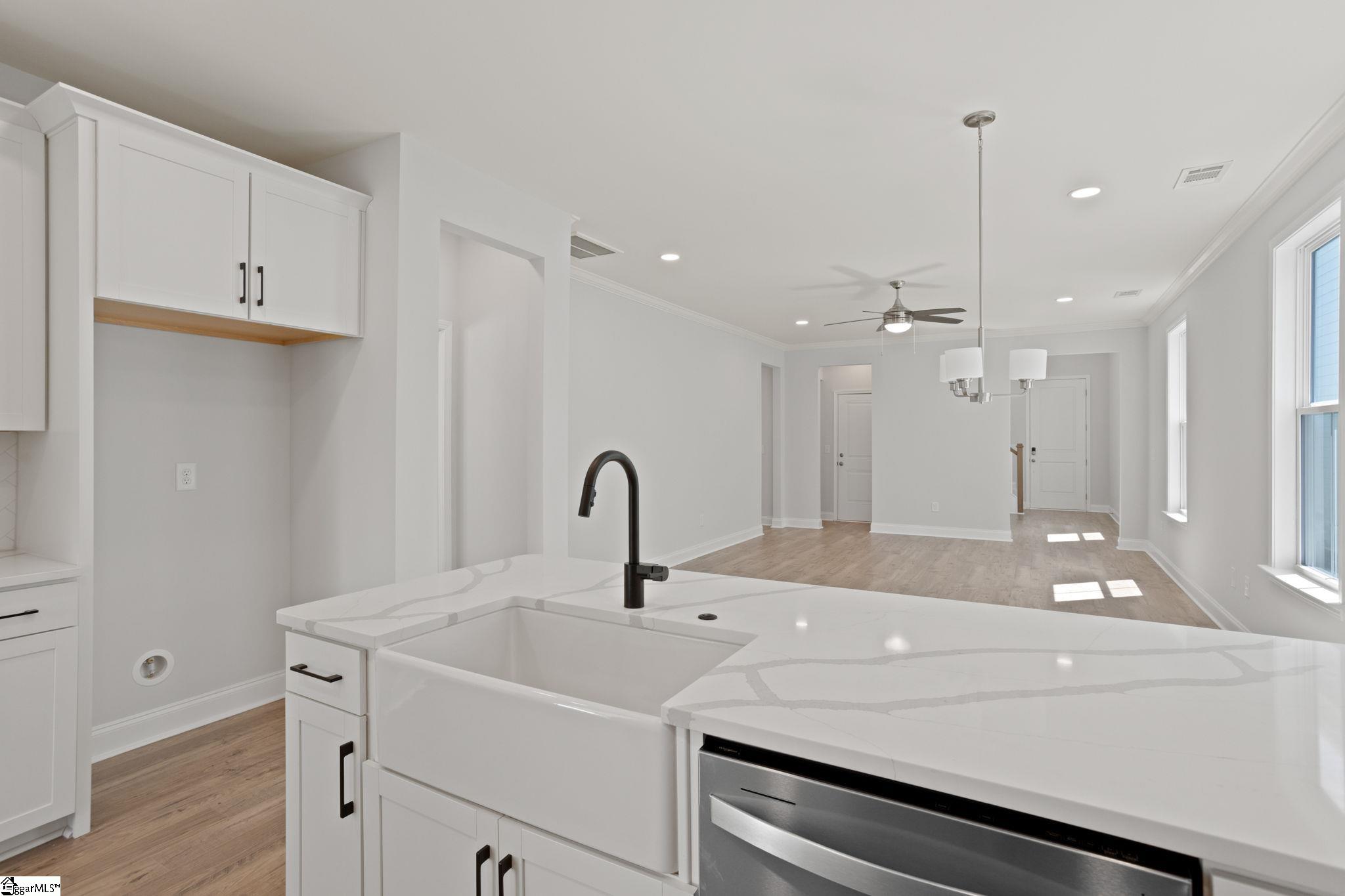 8 Gressette Place Simpsonville, SC 29681 - Photo 4 of 45