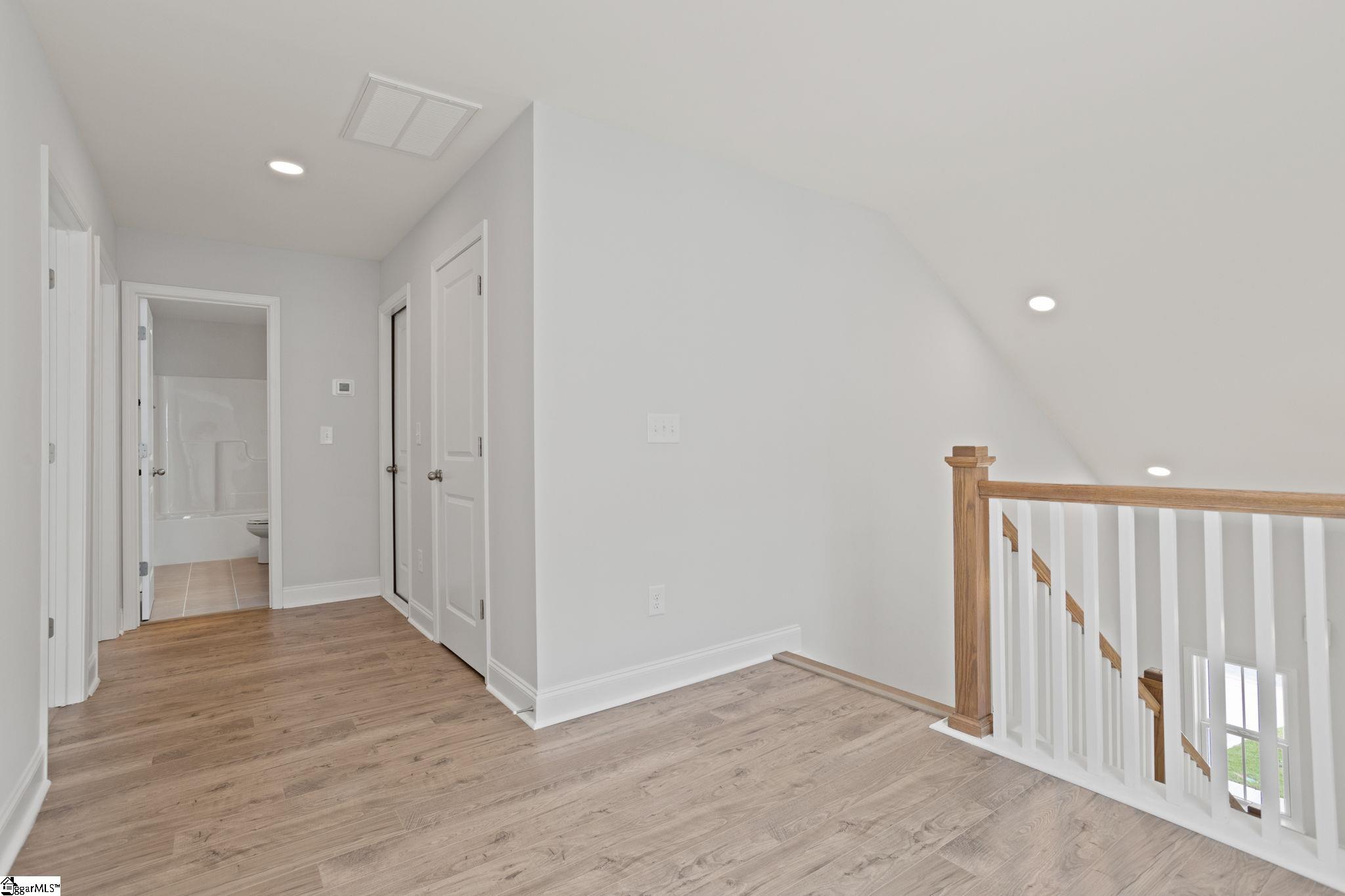 8 Gressette Place Simpsonville, SC 29681 - Photo 5 of 45