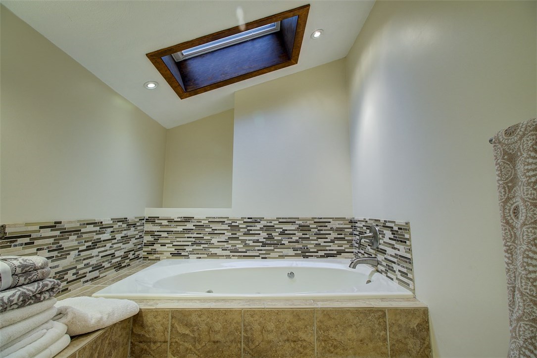 1450 S Road East Greenwich, RI 02818 - Photo 29 of 36 Gallery Image 29