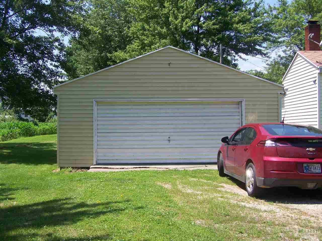 6858 East 900 North Decatur, IN 46733 - Photo 2 of 7