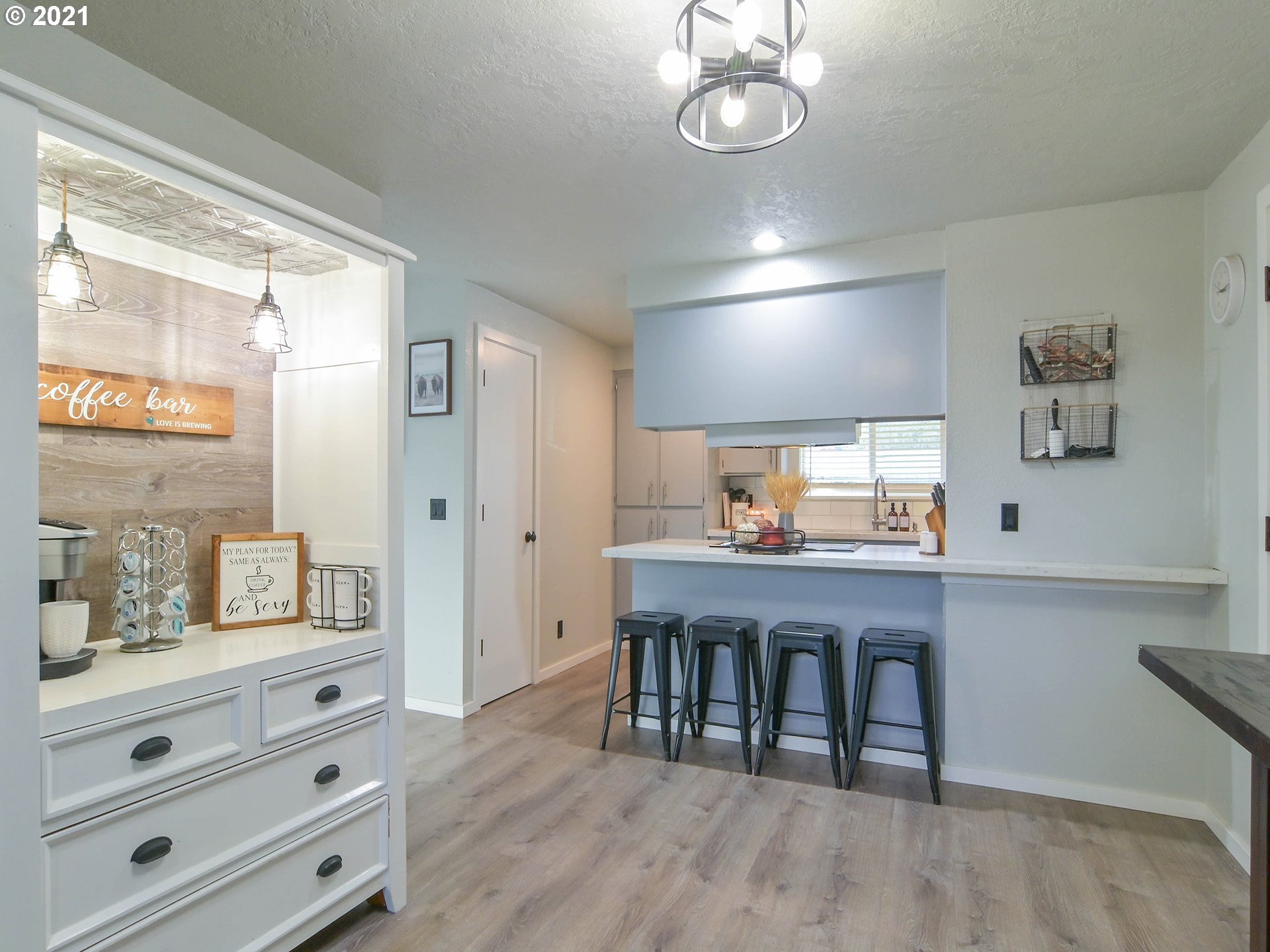 7120 B Street Springfield, OR 97478 - Photo 14 of 32 a workspace with wooden floor