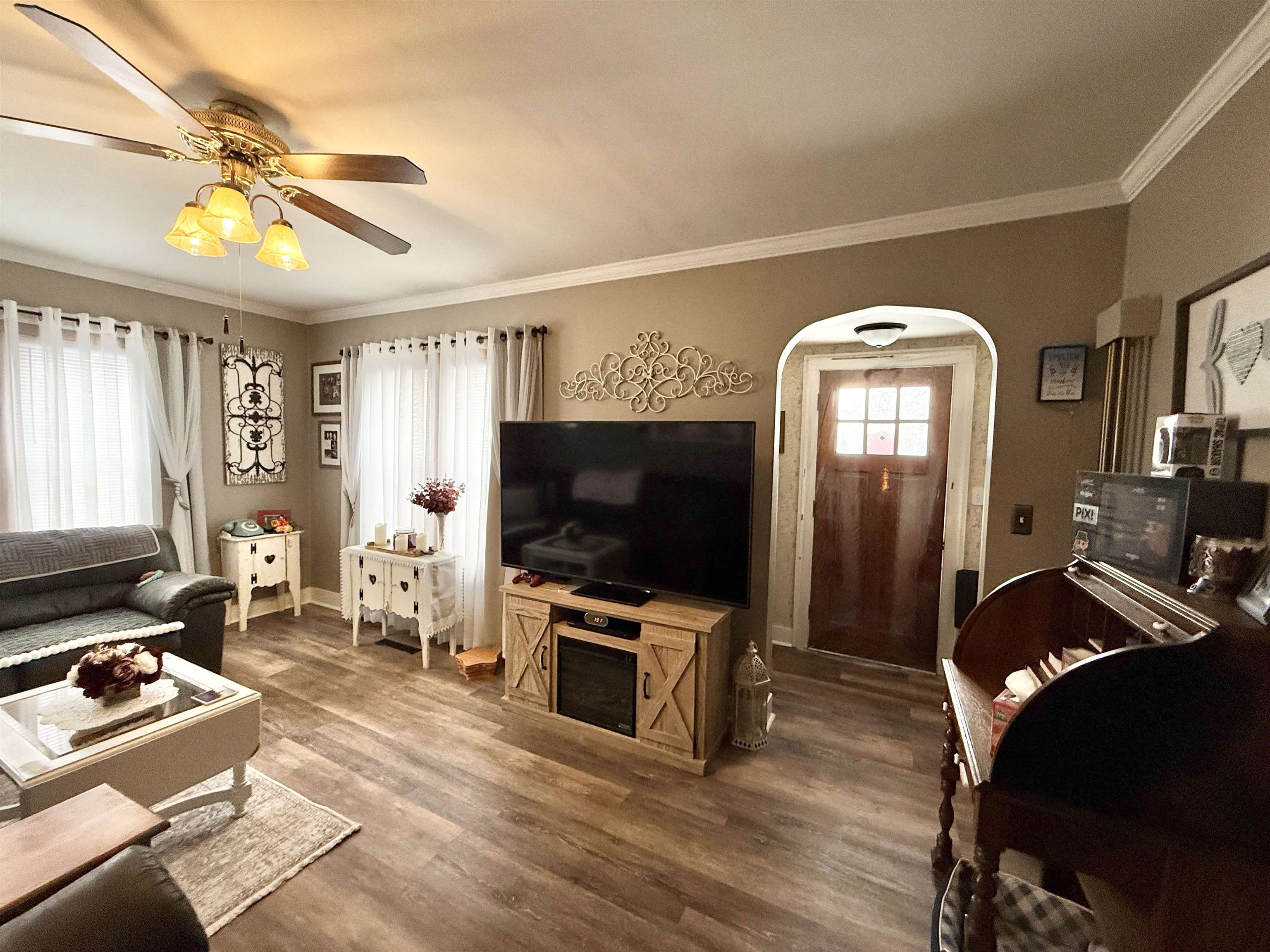 118 Ausable State Road Bay City, MI 48706 - Photo 7 of 37 Gallery Image 7