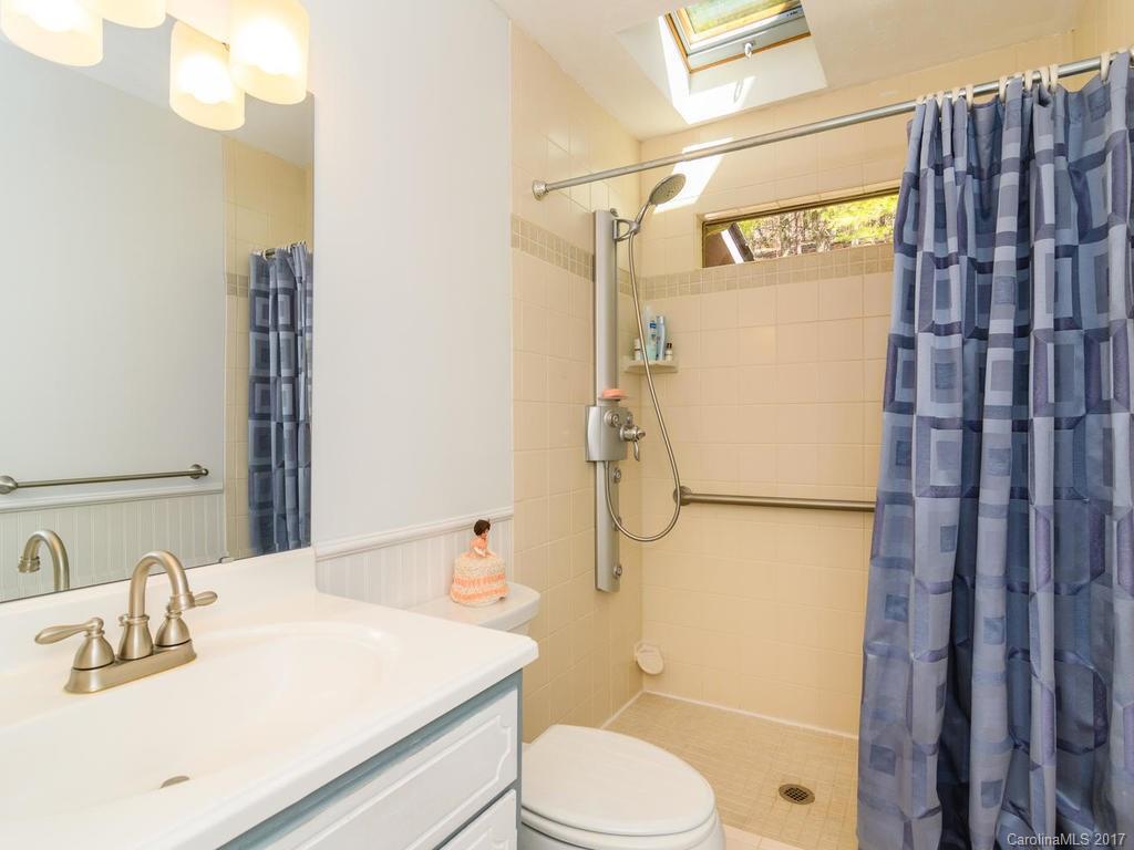 471 Windsor Road Asheville, NC 28804 - Photo 17 of 24 Gallery Image 17