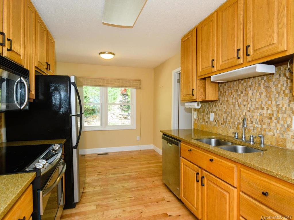 471 Windsor Road Asheville, NC 28804 - Photo 6 of 24 Gallery Image 6