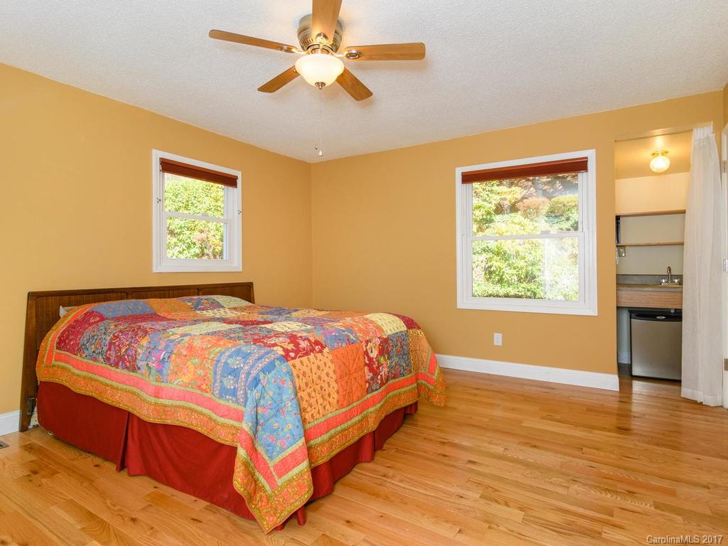 471 Windsor Road Asheville, NC 28804 - Photo 10 of 24 Gallery Image 10