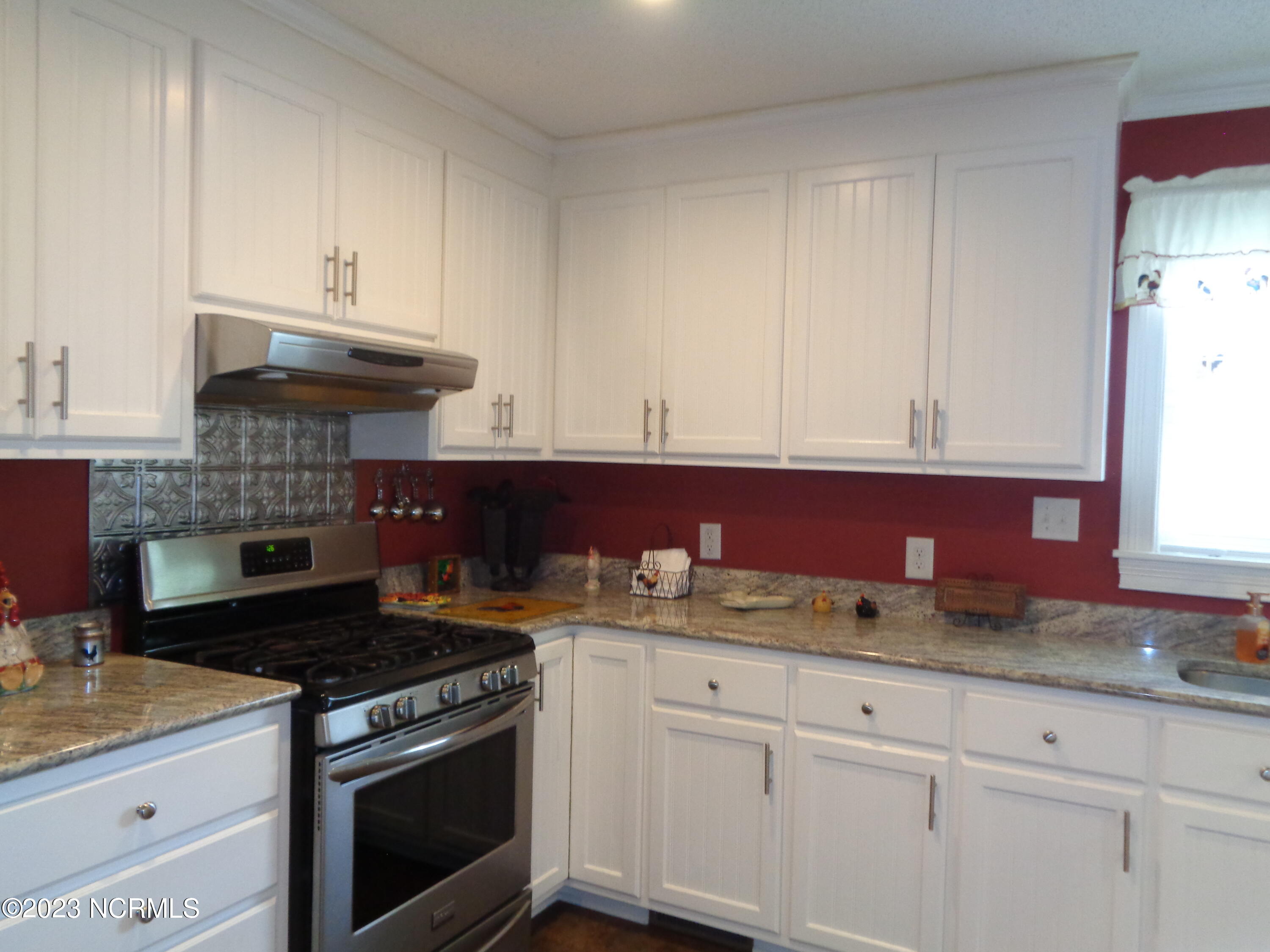 2137 Joe Temple Road Kinston, NC 28504 - Photo 18 of 65 Kitchen