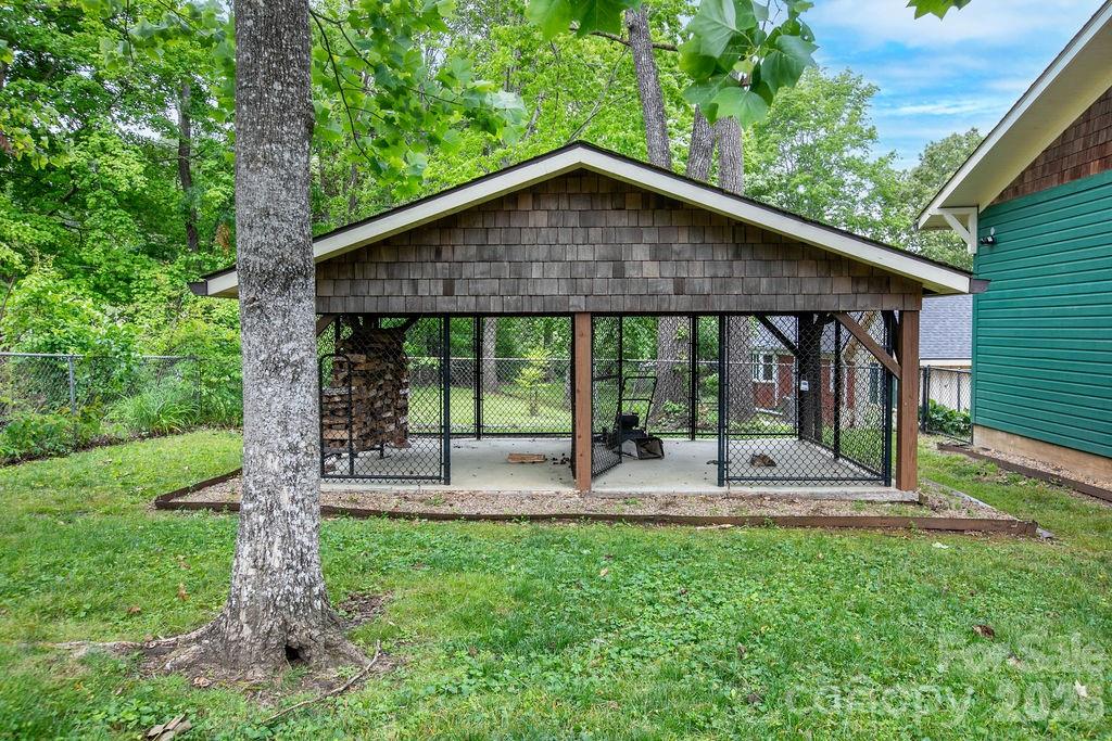 49 Miner Street Brevard, NC 28712 - Photo 44 of 47
