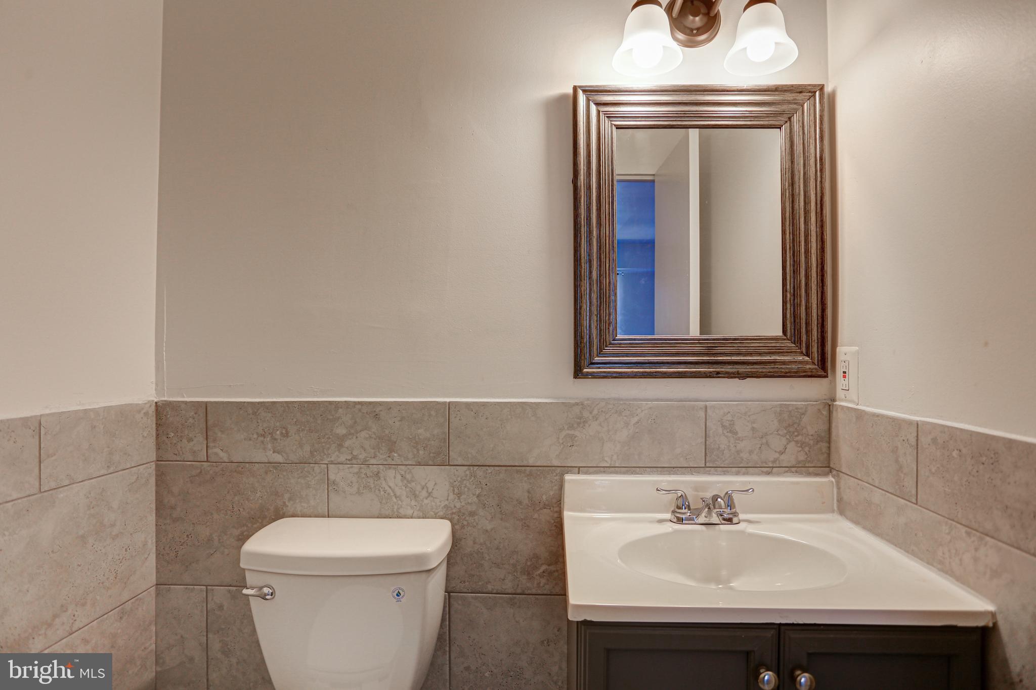 6143 Edsall Road, Unit K Alexandria, VA 22304 - Photo 17 of 24 Updated half bath
