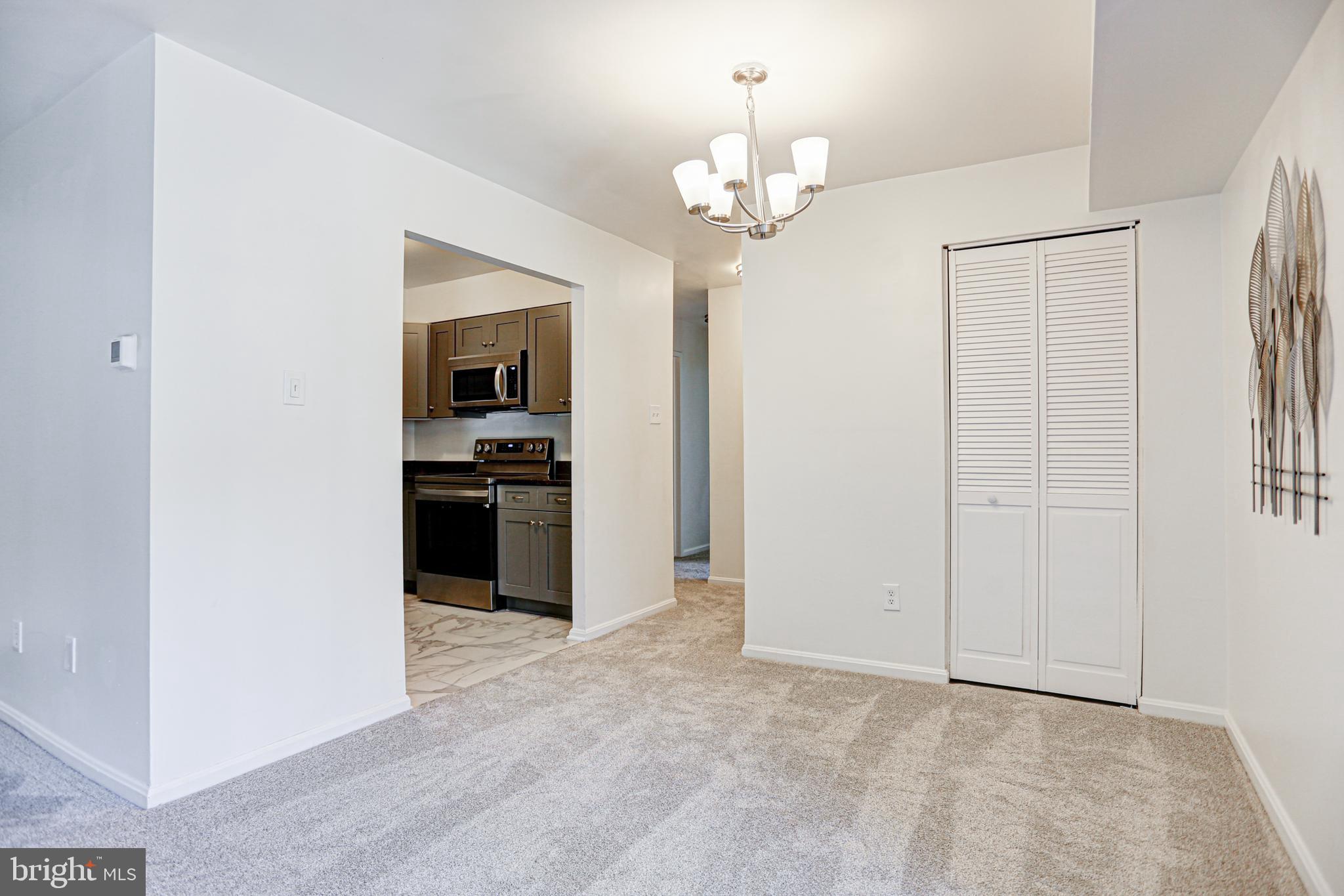 6143 Edsall Road, Unit K Alexandria, VA 22304 - Photo 9 of 24 Dining room