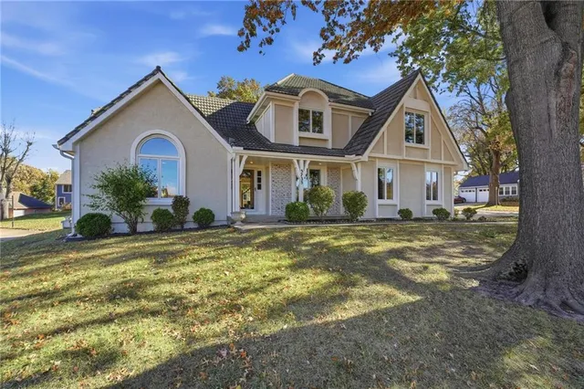 $645,000 | 5735 Riley Street, Mission, KS 66202