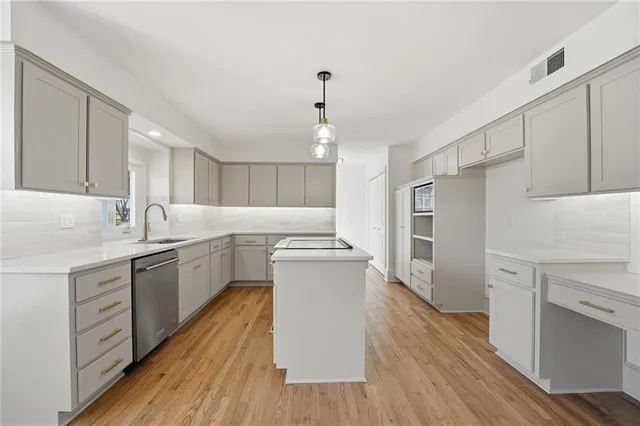 $645,000 | 5735 Riley Street, Mission, KS 66202