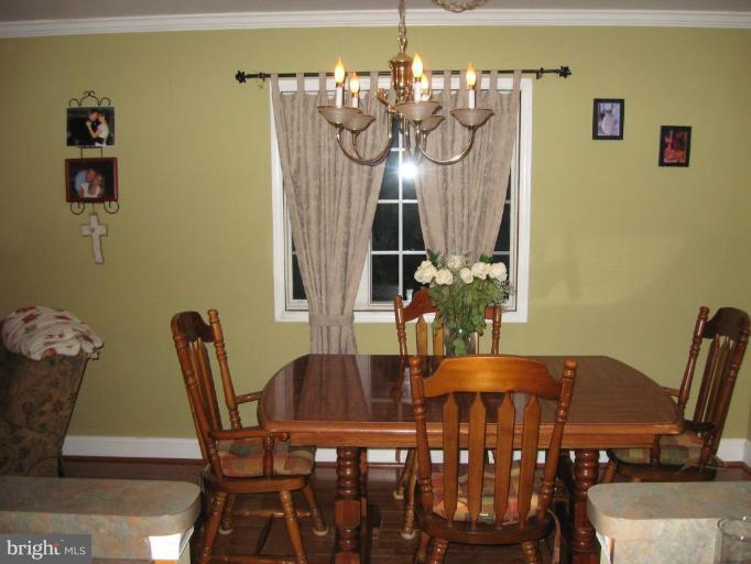 438 West Maple Road Linthicum Heights, MD 21090 - Photo 4 of 11 Dining Room