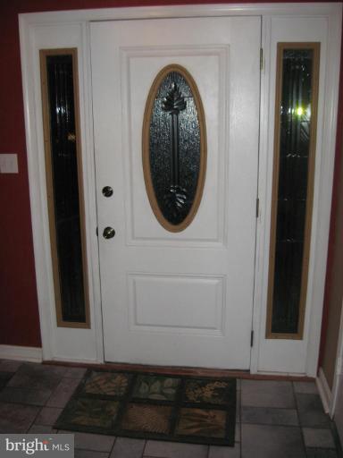 438 West Maple Road Linthicum Heights, MD 21090 - Photo 10 of 11 Entrance / Foyer