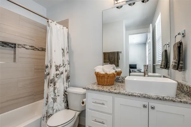 $425,000 | 219 South Village Way, Lewisville, TX 75057