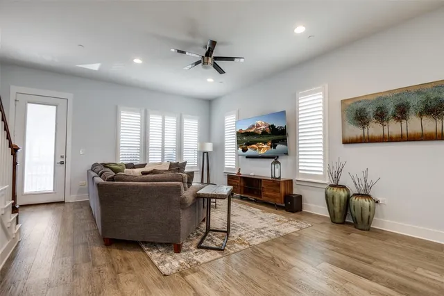 $425,000 | 219 South Village Way, Lewisville, TX 75057