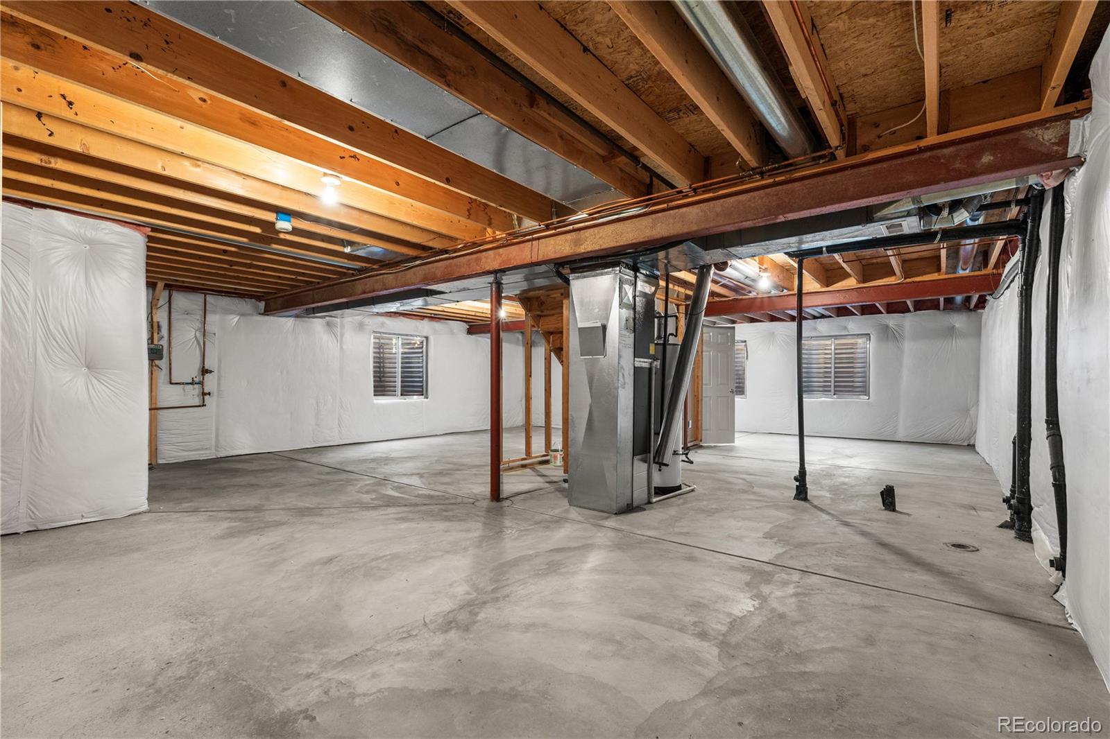 12799 East Wyoming Circle Aurora, CO 80012 - Photo 33 of 44 a view of an empty room