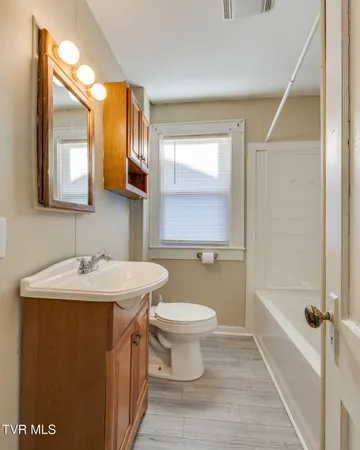 $184,900 | 322 Randolph Street, Bristol, VA 24201