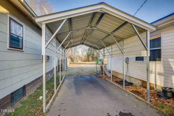 $184,900 | 322 Randolph Street, Bristol, VA 24201