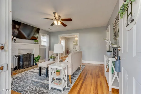 $184,900 | 322 Randolph Street, Bristol, VA 24201