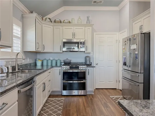 $279,000 | 2305 Country Club Drive, Laplace, LA 70068