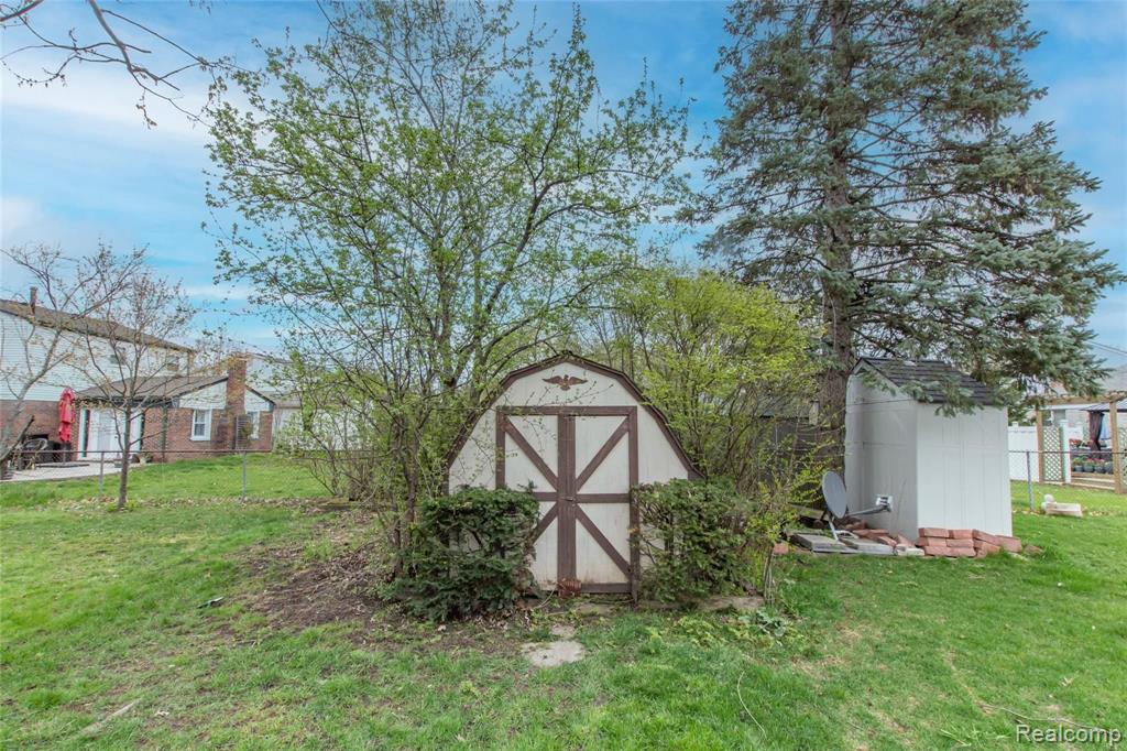 753 Kings Way Canton, MI 48188 - Photo 35 of 35