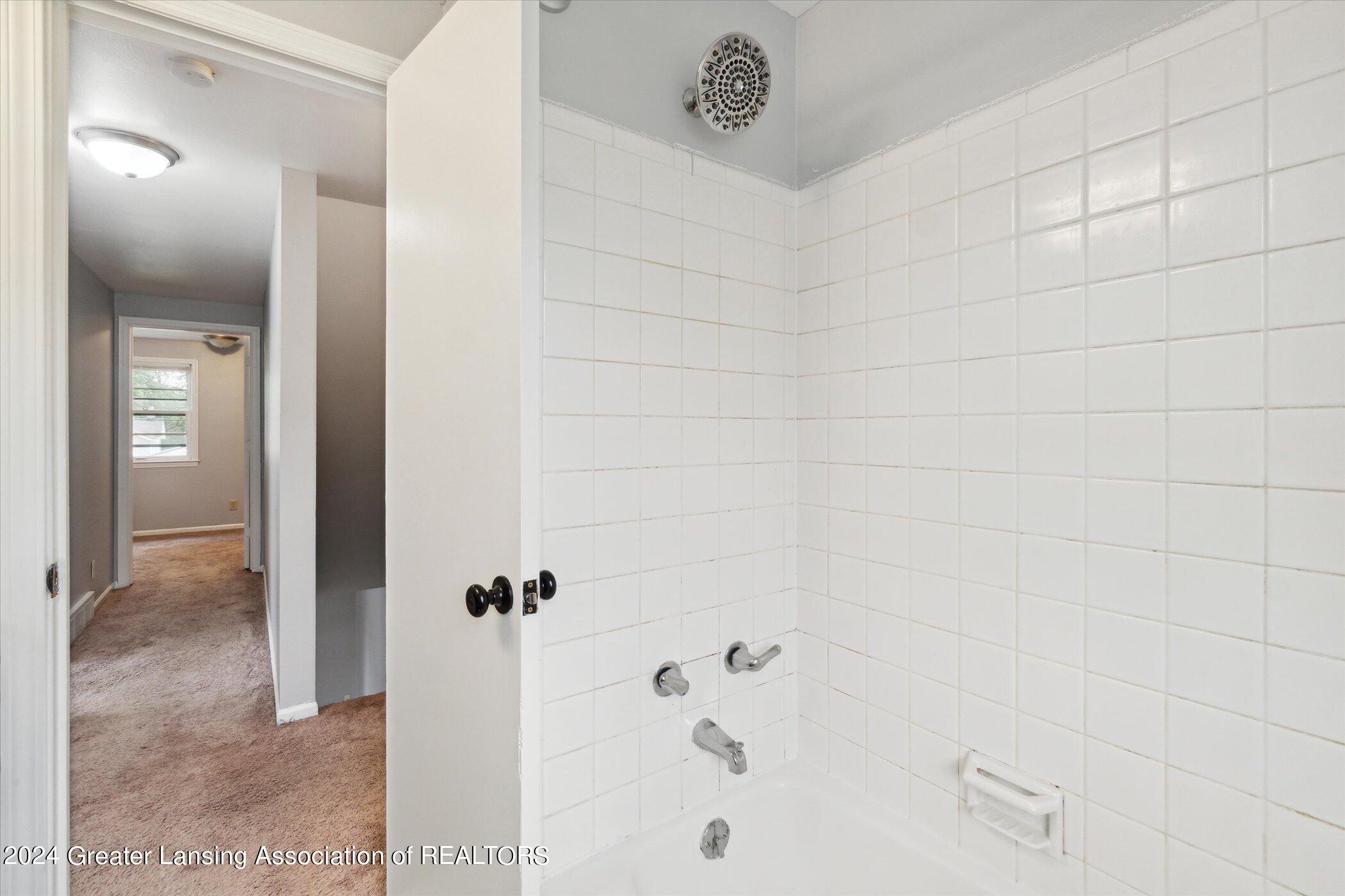 1659-1661 Haslett Road East Lansing, MI 48823 - Photo 21 of 38 18-1659-Haslett-Rd-East-Lansing-MI-48823