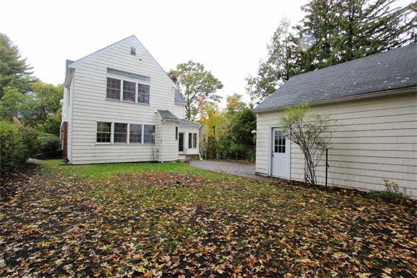 34 Leslie Road Newton, MA 02466 - Photo 12 of 16 Gallery Image 12
