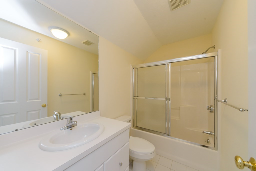 29 Whispering Brook Road, Unit 29 Marlborough, MA 01752 - Photo 19 of 28