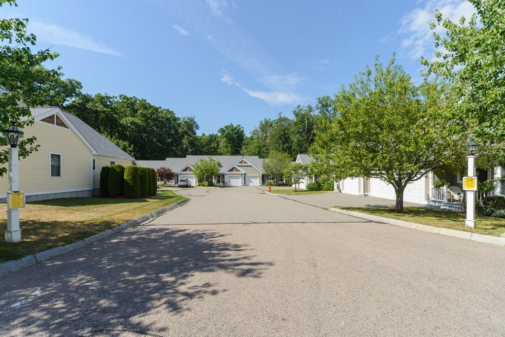 29 Whispering Brook Road, Unit 29 Marlborough, MA 01752 - Photo 25 of 28