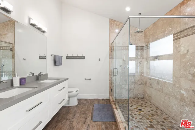 $1,585,000 | 8912 Yorktown Avenue, Los Angeles, CA 90045